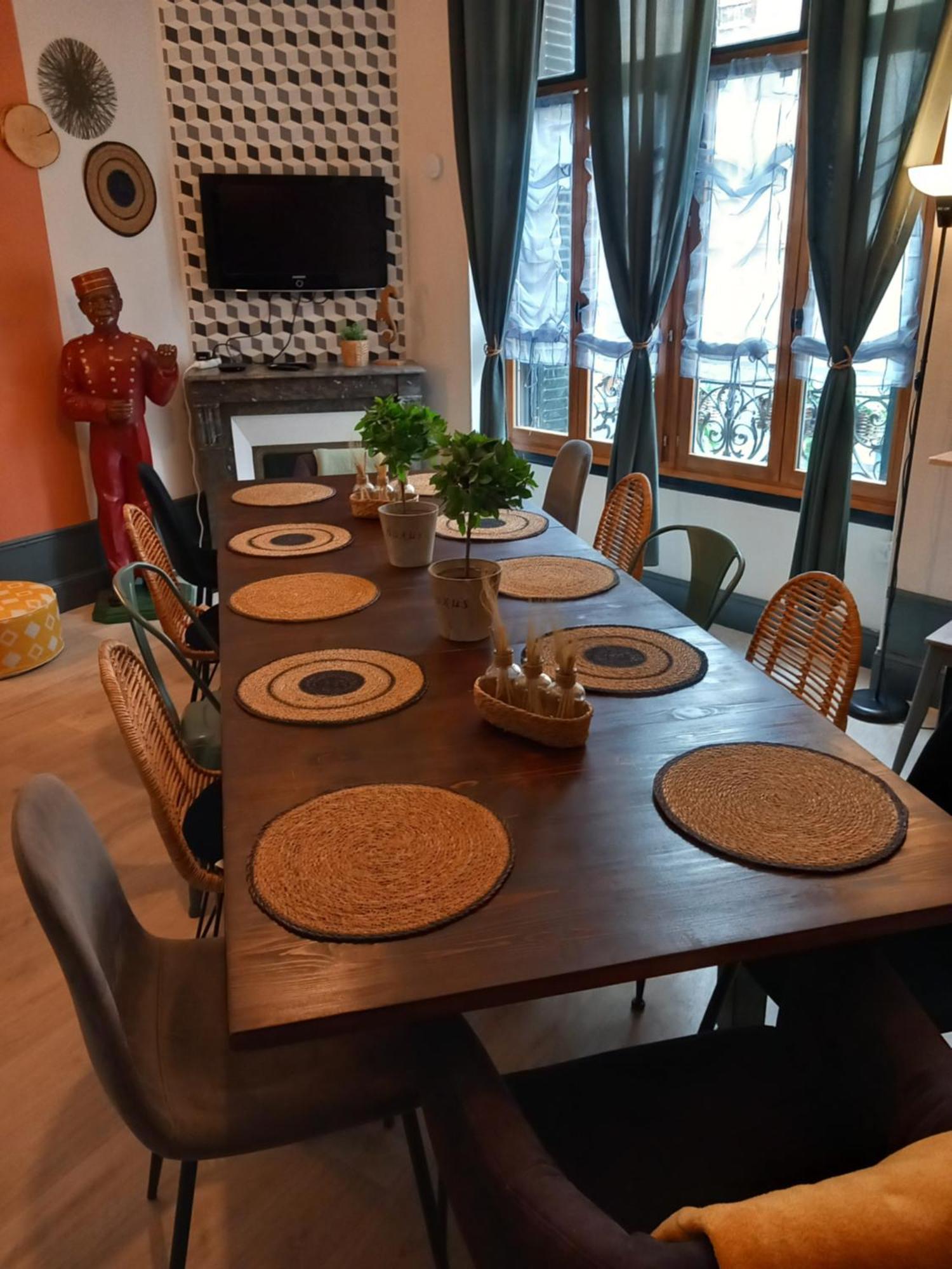 Les Loges Du Theatre Degustation Champagne Offerte Jacuzzi Sauna Jeux Velos Maison Prive 150M2 Historique 14Pers Max Emplacement Exceptionnel Et Chic, 200M De L'Avenue De Champagne, Gare, Musee, Jardins, Restaurations, Toutes Commodites 埃佩尔奈 外观 照片