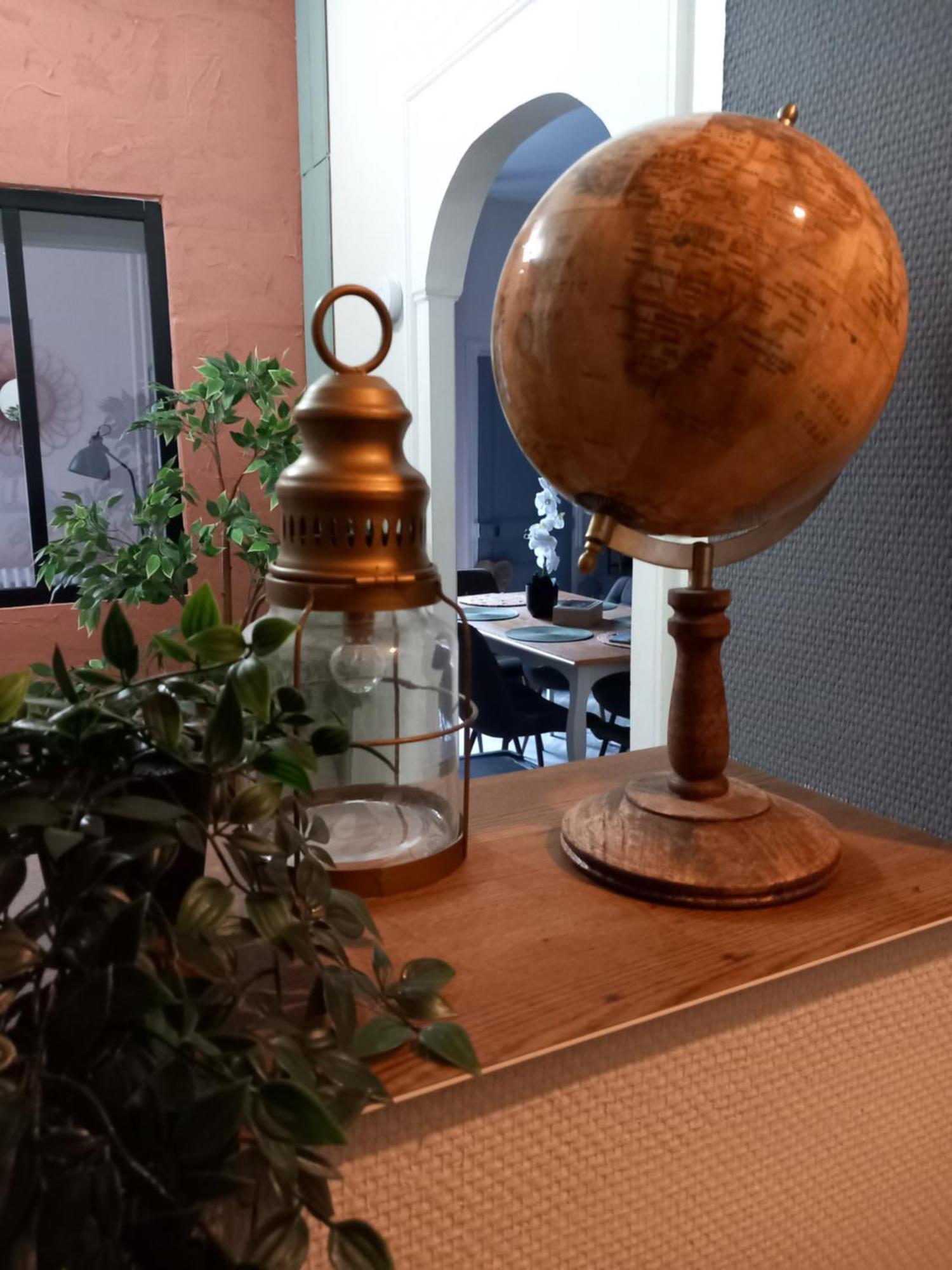 Les Loges Du Theatre Degustation Champagne Offerte Jacuzzi Sauna Jeux Velos Maison Prive 150M2 Historique 14Pers Max Emplacement Exceptionnel Et Chic, 200M De L'Avenue De Champagne, Gare, Musee, Jardins, Restaurations, Toutes Commodites 埃佩尔奈 外观 照片