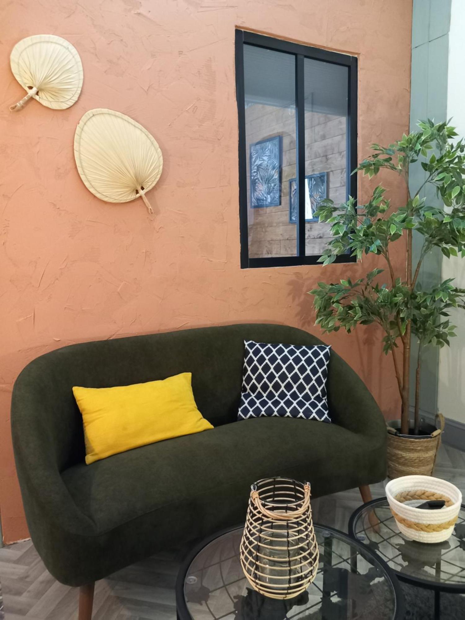 Les Loges Du Theatre Degustation Champagne Offerte Jacuzzi Sauna Jeux Velos Maison Prive 150M2 Historique 14Pers Max Emplacement Exceptionnel Et Chic, 200M De L'Avenue De Champagne, Gare, Musee, Jardins, Restaurations, Toutes Commodites 埃佩尔奈 外观 照片