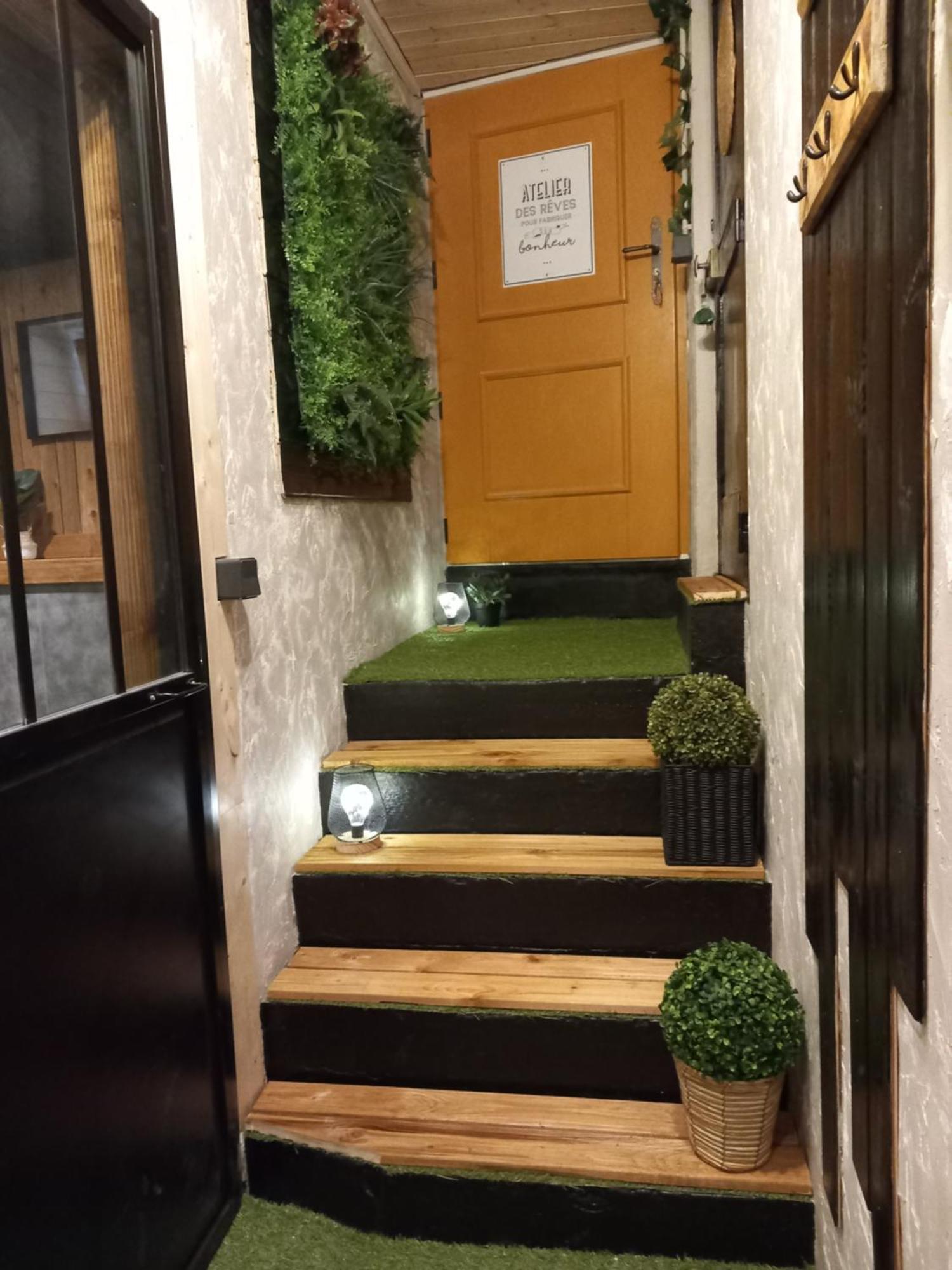 Les Loges Du Theatre Degustation Champagne Offerte Jacuzzi Sauna Jeux Velos Maison Prive 150M2 Historique 14Pers Max Emplacement Exceptionnel Et Chic, 200M De L'Avenue De Champagne, Gare, Musee, Jardins, Restaurations, Toutes Commodites 埃佩尔奈 外观 照片